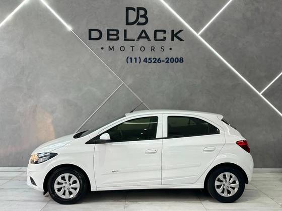 CHEVROLET ONIX 1.0 MPFI LT 8V FLEX 4P MANUAL CHEVROLET ONIX 1.0 MPFI LT 8V FLEX 4P MANUAL